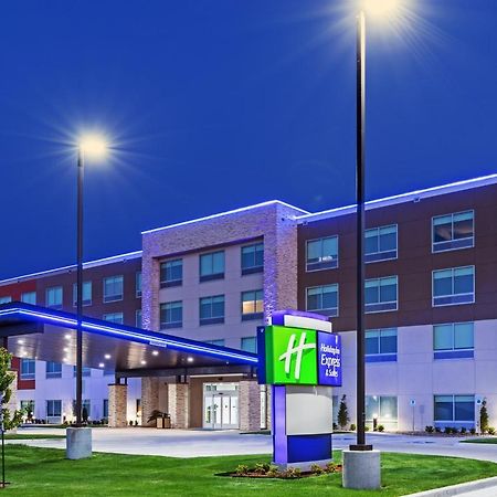 Holiday Inn Express & Suites - Parsons By Ihg Exterior foto